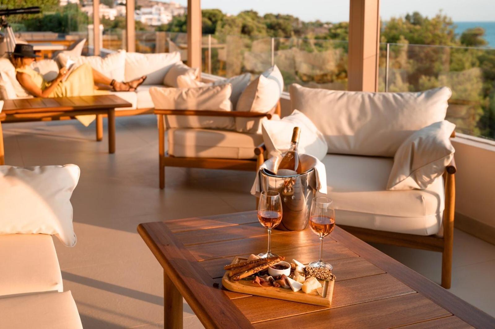 Somewhere Vouliagmeni Atenas Exterior foto